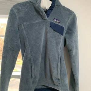 blue patagonia fleece